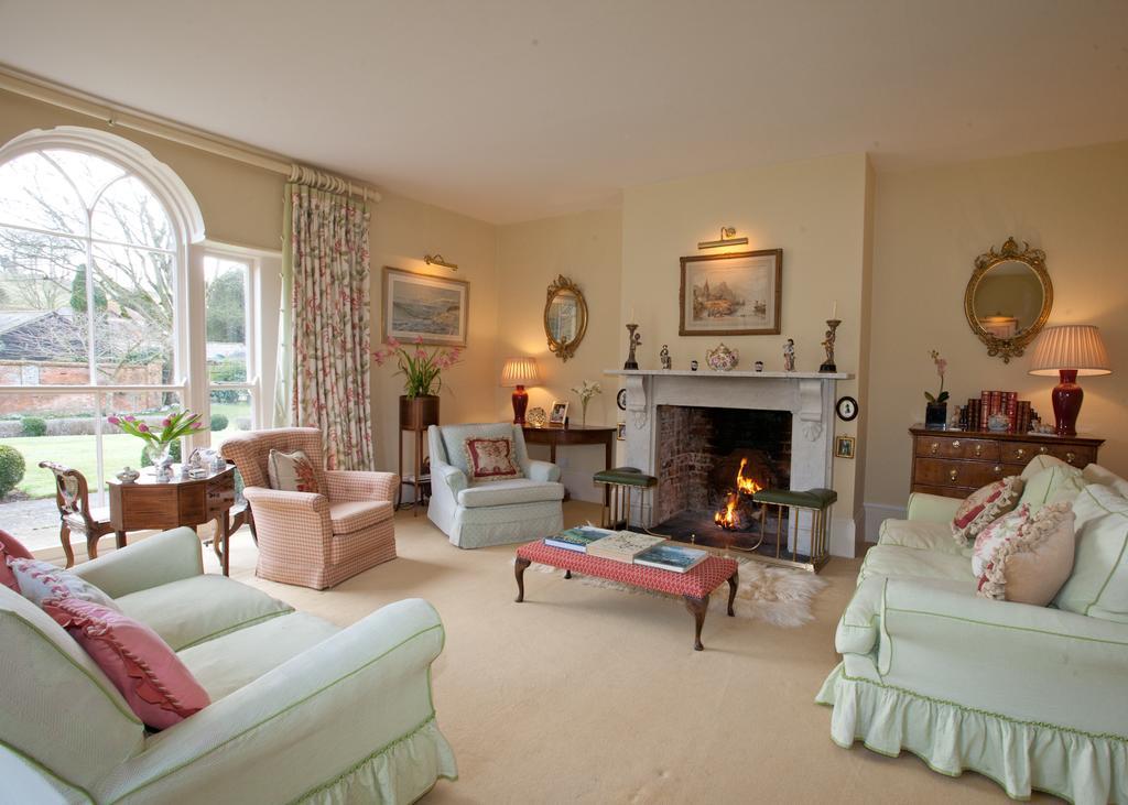 Brunton Farmhouse Collingbourne Kingston Exterior photo